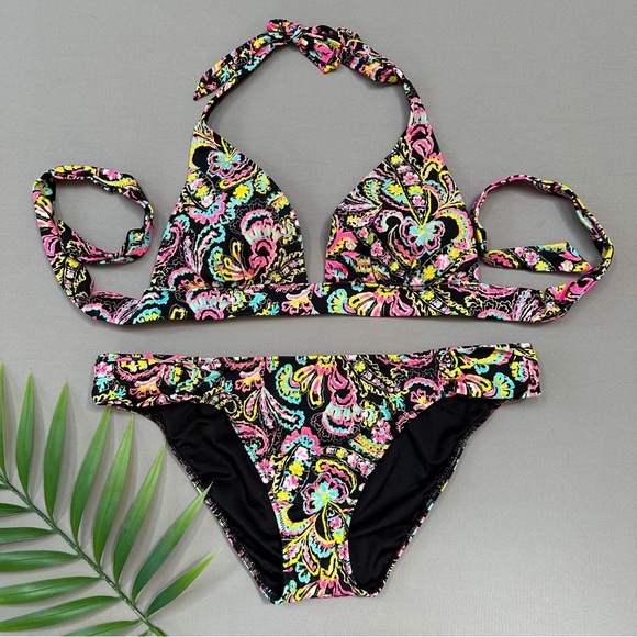 Victoria's Secret Other - Victoria’s Secret neon paisley triangle bikini set, S/M.